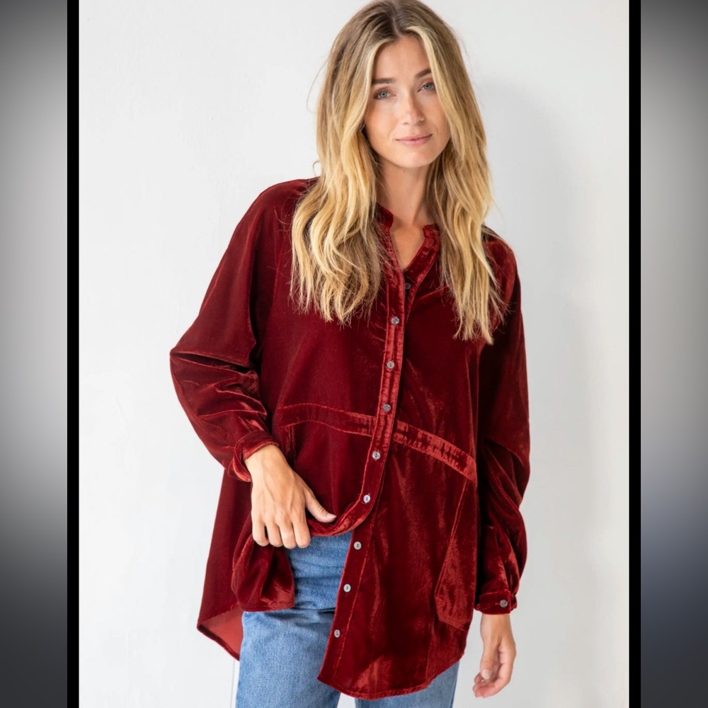 Natural Life Laidback Velvet Button Down
